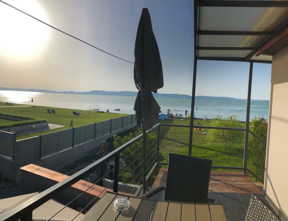Hullám Apartman Balatonlelle Exterior foto